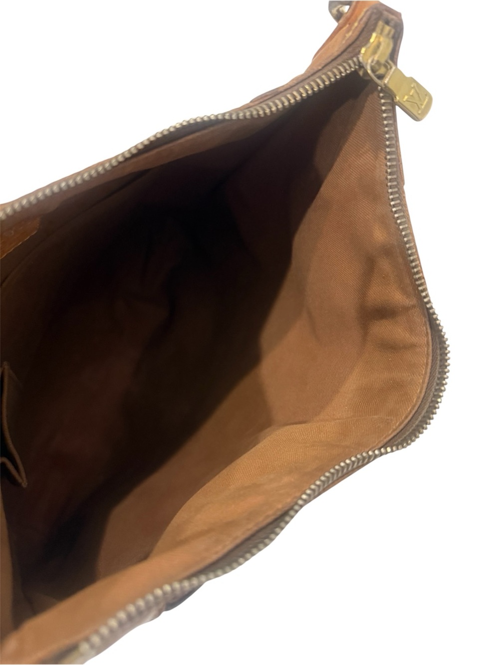 Authentic Louis Vuitton Odeon PM Monogram Crossbody/Shoulder Bag – Made in Spain - Picture 7 of 8